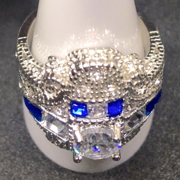 Art Deco Beautiful Vintage Style Blue & White Sapphire Stamped Ring - Picture 4 of 8